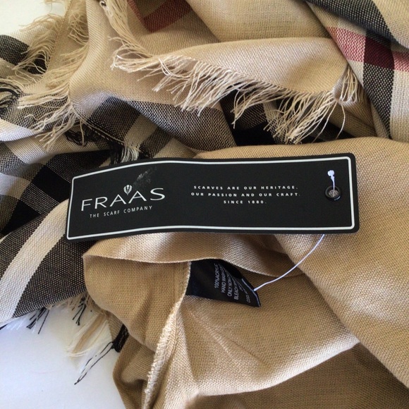 FRAAS TARTAN PLAID BLANKET WRAP NWT - Picture 11 of 13